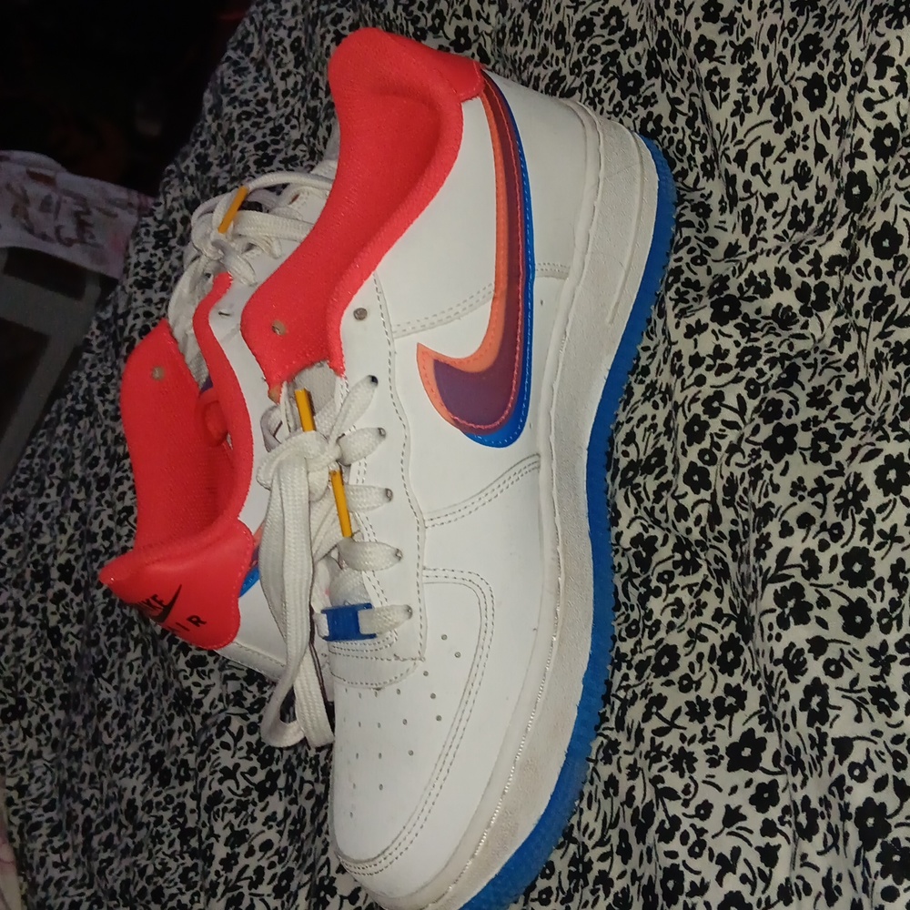Air Forces 1